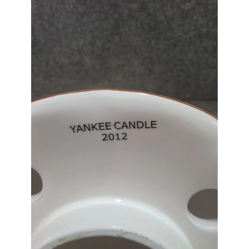 YANKEE CANDLE Large Shade Topper Magnolia Apples Christmas Country Cottage 2012